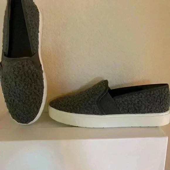 Vince Gray Sherpa Slip-On Sneakers - Picture 4 of 4